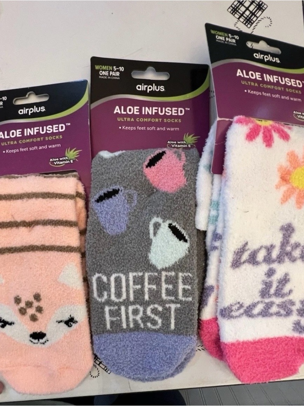 Lot of 3 Aloe Infused Pink Flower, peach‎ Fox & Gray “Coffee” Moisturizing Socks